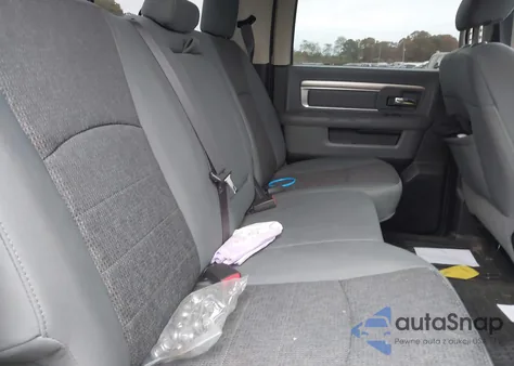 2016 Ram 1500 Big Horn z USA, uszkodzony, nr VIN 1C6RR7LT9GS116850